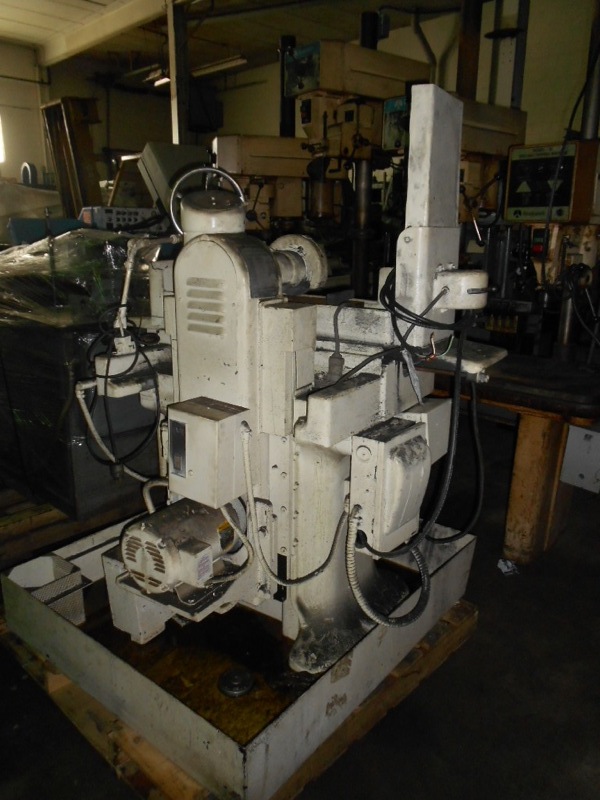 6" x 18" Norton, Manual Surface Grinder - Image 2