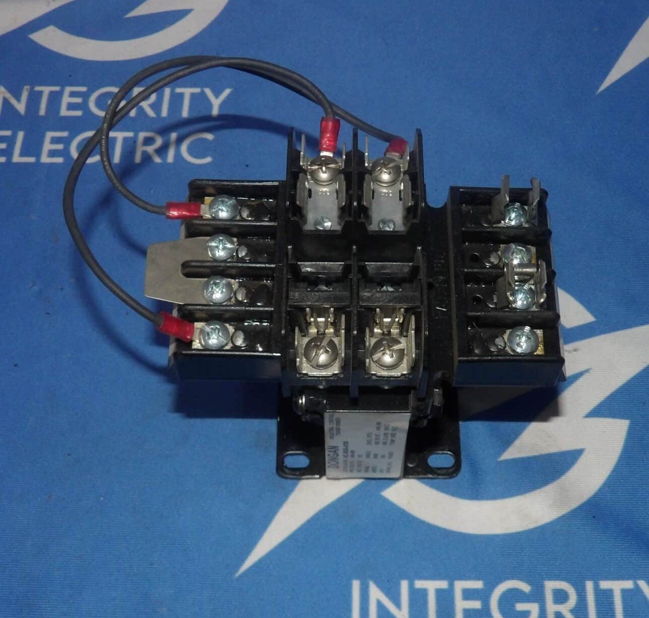 Dongan #HC-0050-4100, Industrial Control Transformer, 240/480 VAC, 50/60 Hz - Image 1