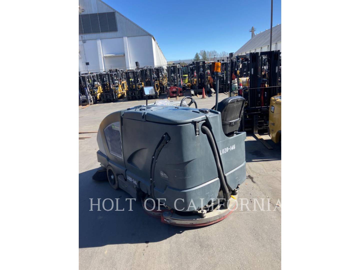 Advance CS7010, Scrubber / Sweeper, 1123 hours, S/N: 1000071566, 2020 - Image 4