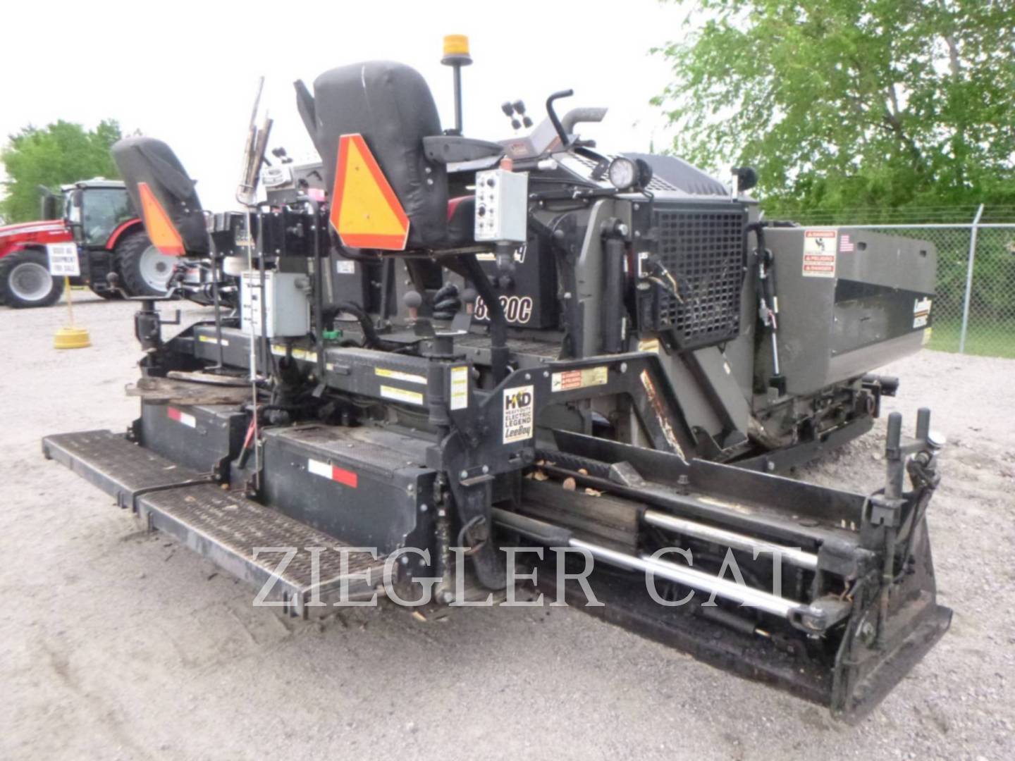 Lee-Boy 8520C, Asphalt Paver, 1436 hours, S/N: 372809, 2023 - Image 3