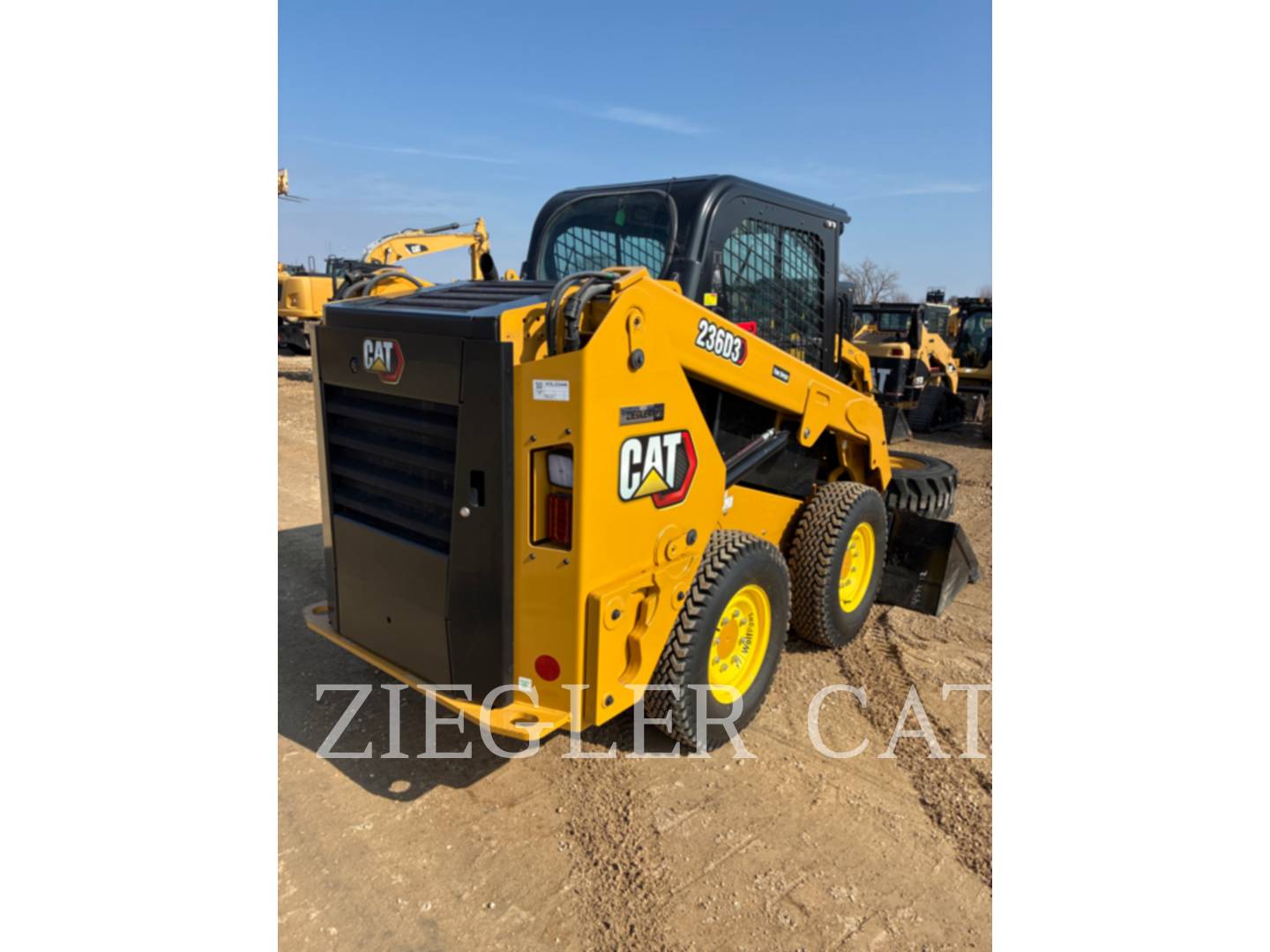 Cat 236D3, Skid Steer Loader, 46 hours, S/N: KXL02446, 2023 - Image 3