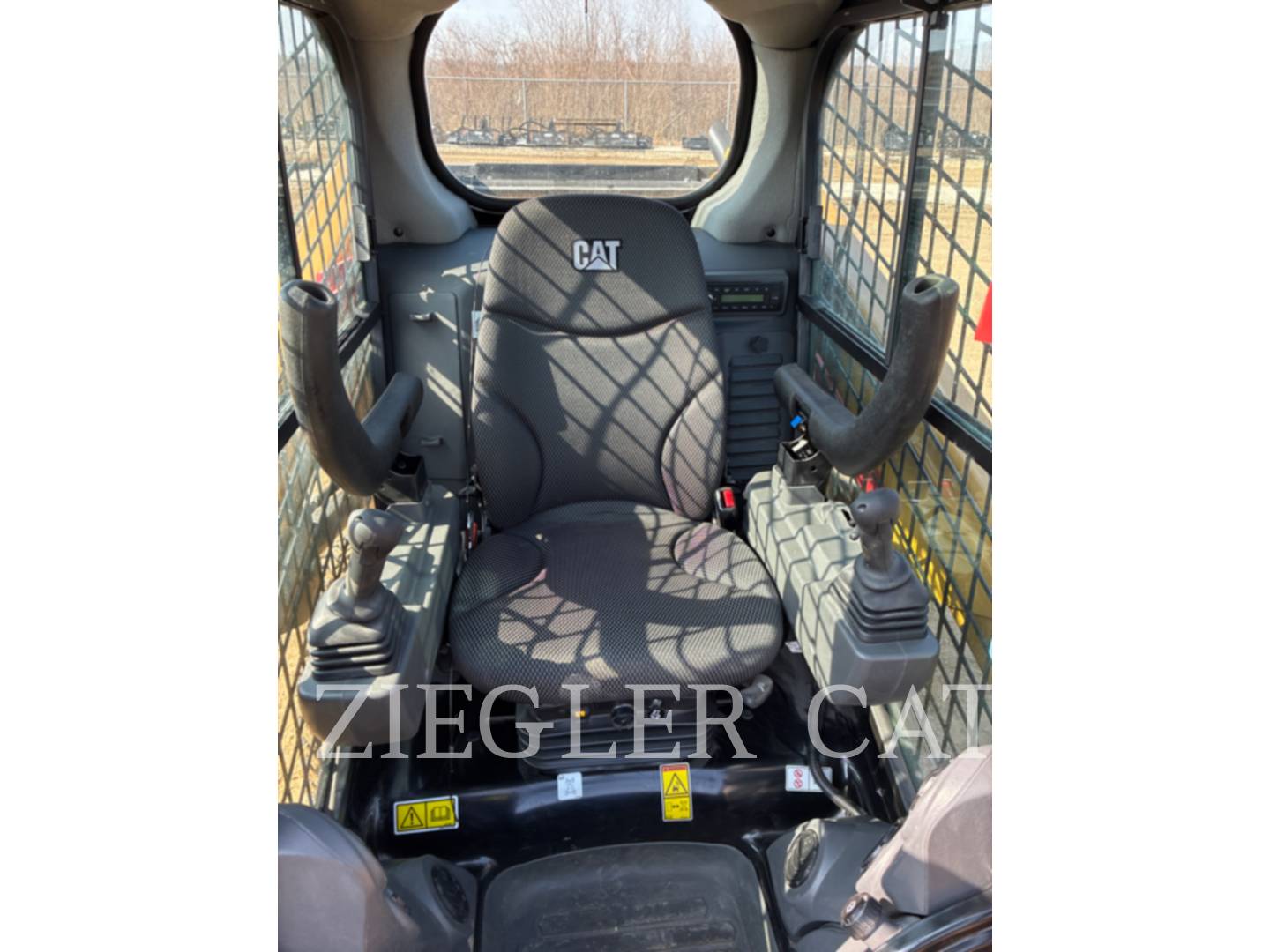 Cat 236D3, Skid Steer Loader, 46 hours, S/N: KXL02446, 2023 - Image 8