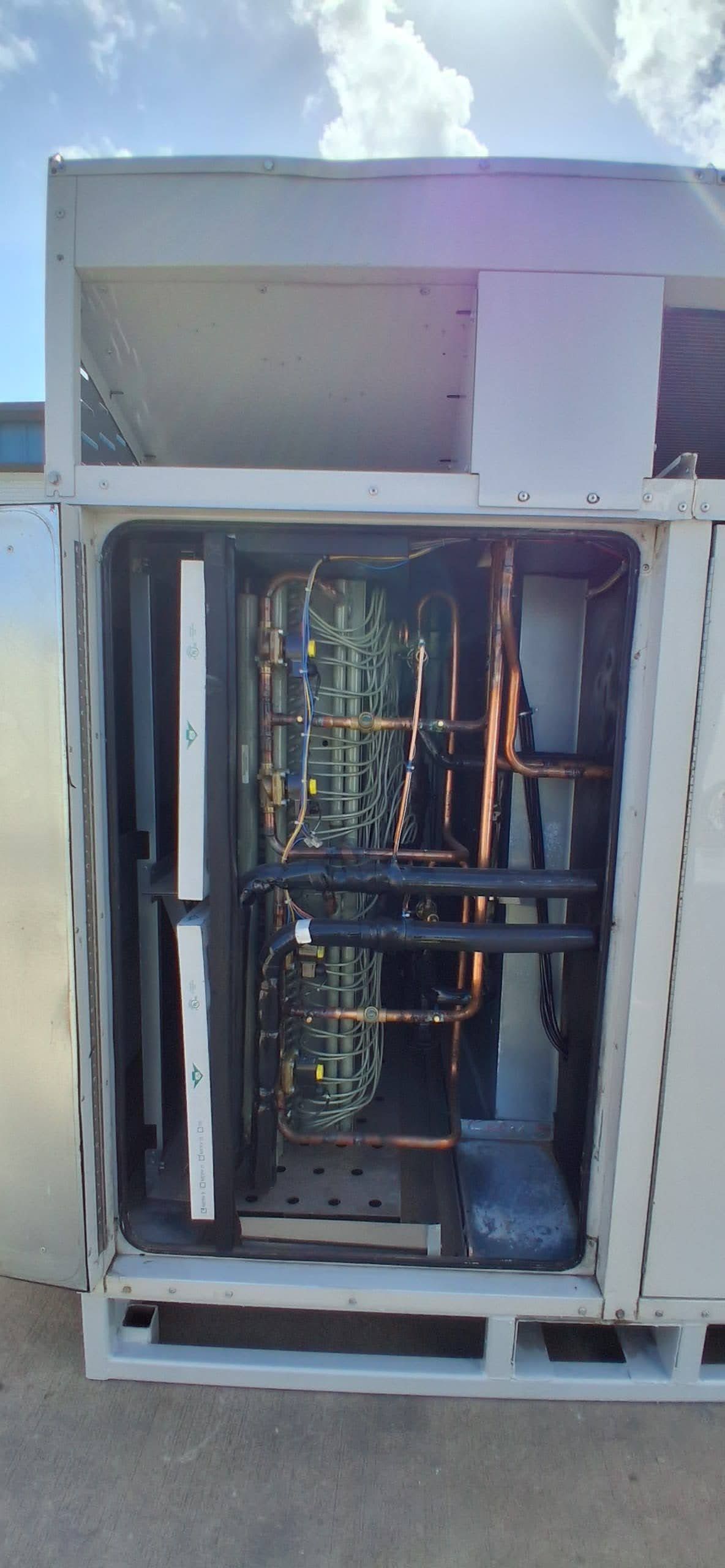 45 Ton, Addison #PRAK540S5A4CFHH0M3 DOAS, side flow cooling only package unit, R410a, 460 V., 3 phase, 2024 - Image 8