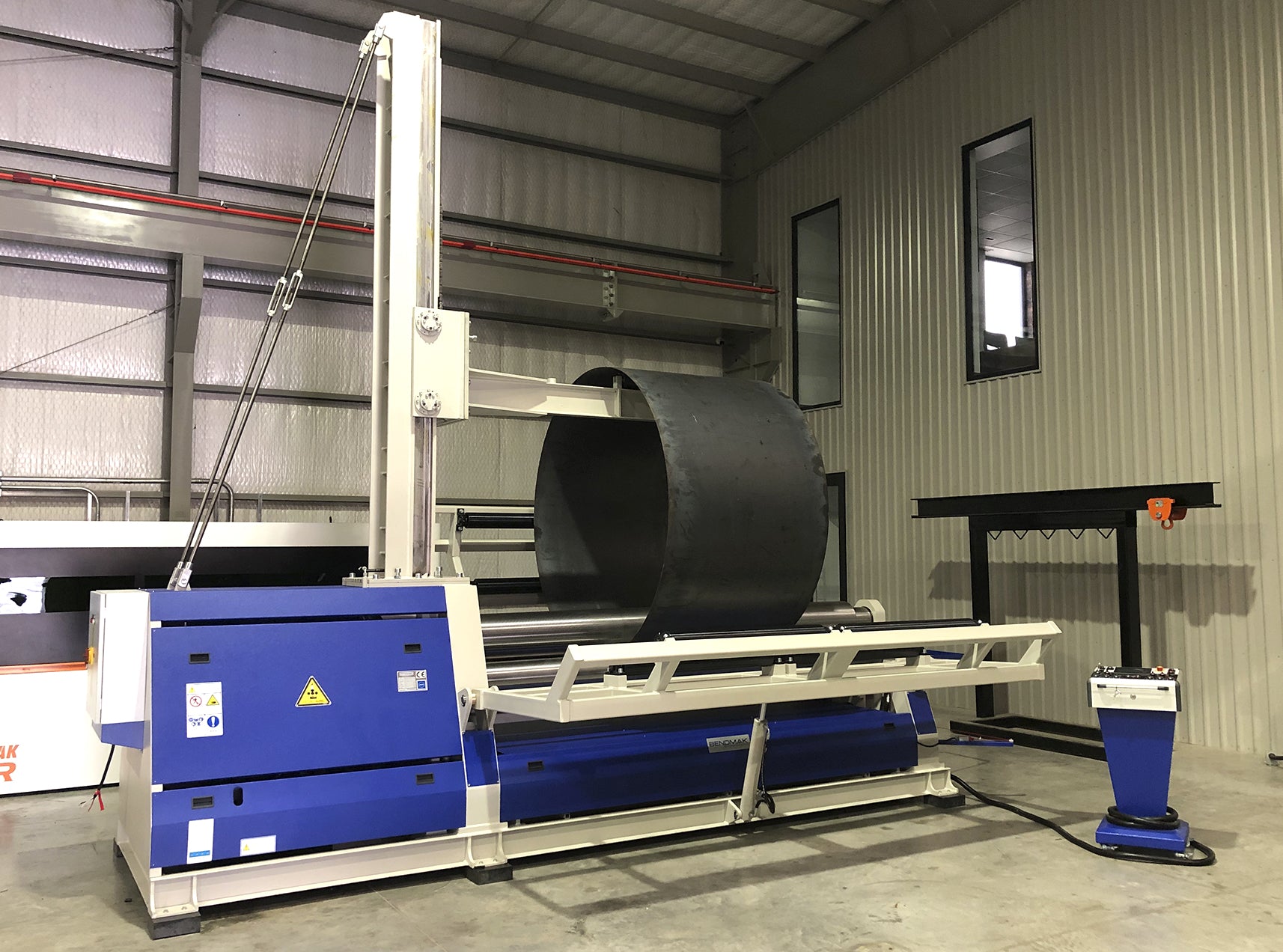 10' x 1/2" Bendmak #CY4R-HHS-300-30/13, hydraulic double initial pinch plate roll, 4-roll, 15 HP - Image 2
