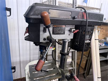 10" Sears #137.219000, tabletop drill press, 620-3100 RPM, 1/2" chuck, JT33 taper, 7-5/8" x 6-1/2" table, 120 - Image 3