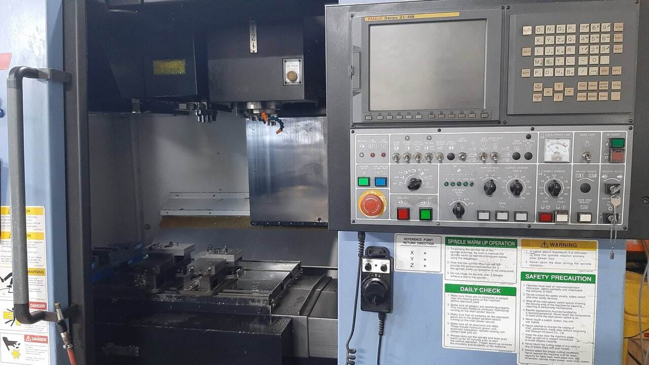 Daewoo Doosan #DMV-3016, CNC Vertical Machining Center, 30" X, 16" Y, 20" Z, 36" x 17" table, 30 HP, 20000 - Image 2