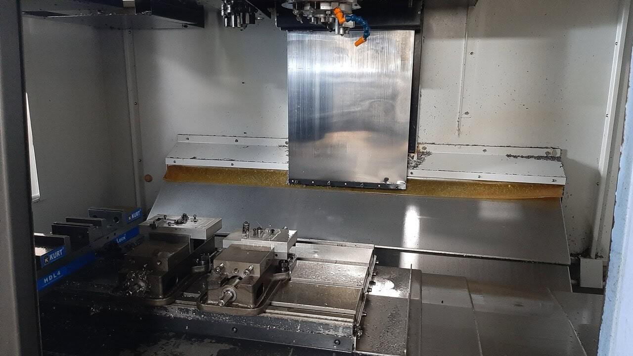Daewoo Doosan #DMV-3016, CNC Vertical Machining Center, 30" X, 16" Y, 20" Z, 36" x 17" table, 30 HP, 20000 - Image 3