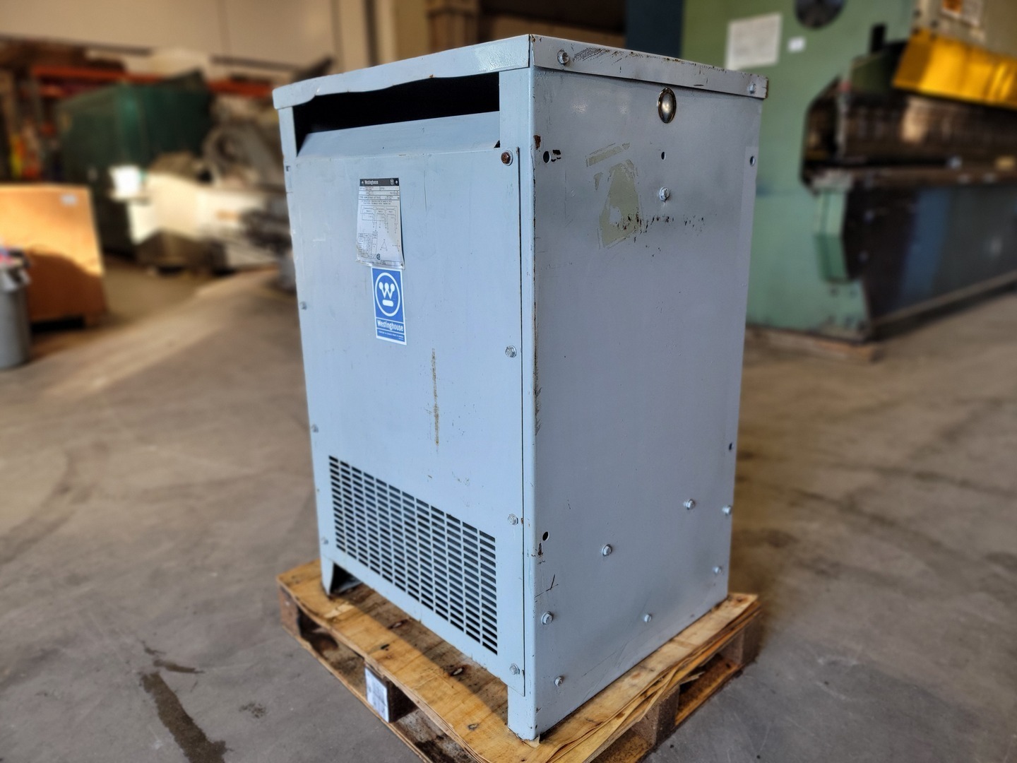 75 KVA 600 Primary, 208/120 Secondary, Westinghouse #DT-6, Dry Type Transformer - Image 4