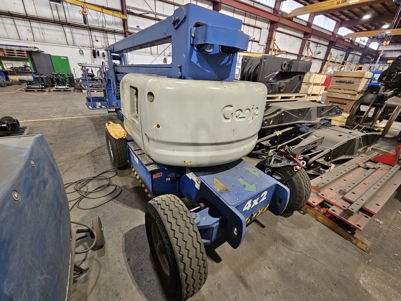 Genie #Z-45/25-DC, Articulated Boom Lift, 1999 - Image 4