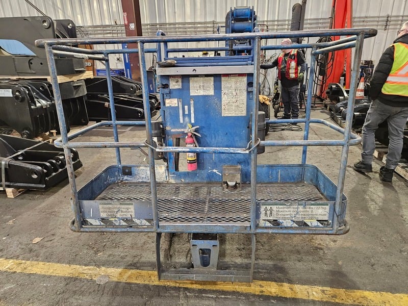 Genie #Z-45/25-DC, Articulated Boom Lift, 1999 - Image 9