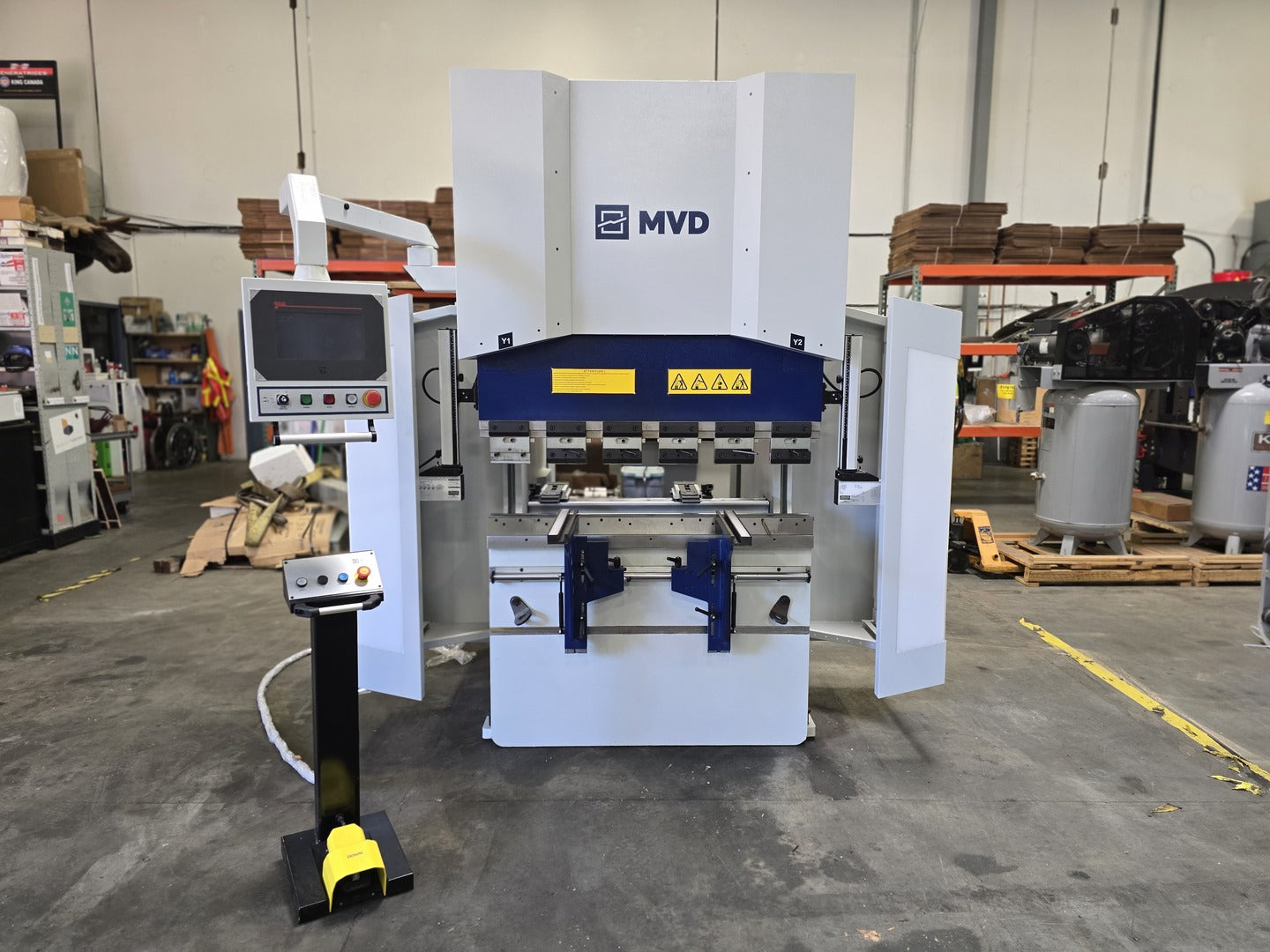 40 Ton, MVD #A40-1250, CNC Hydraulic Press Brake, 4.1' overall, 8-1/4" stroke, 16-1/8" throat, Delem DA-53T - Image 1