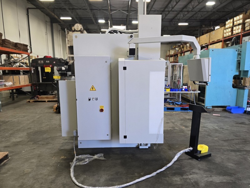 40 Ton, MVD #A40-1250, CNC Hydraulic Press Brake, 4.1' overall, 8-1/4" stroke, 16-1/8" throat, Delem DA-53T - Image 5