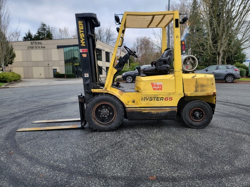 6,500 lb. Hyster #H65XM, forklift, LPG, 3-stage mast, solid tires, sideshift, 2000 - Image 5