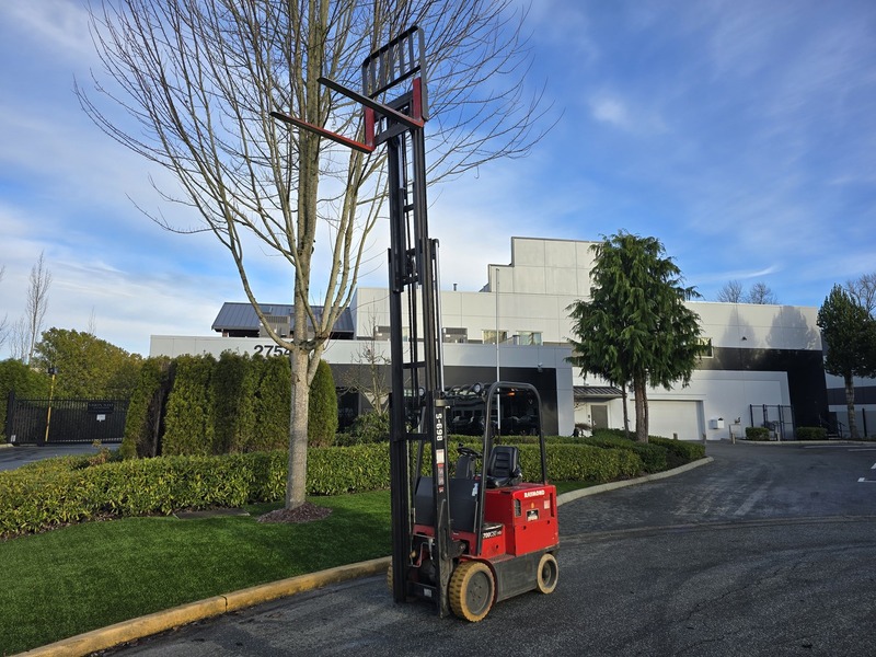 5,000 lb. Raymond #470-C50HMTT, forklift, electric, 189" lift, 3-stage mast, cushion tires, sideshift, 7,199 - Image 3
