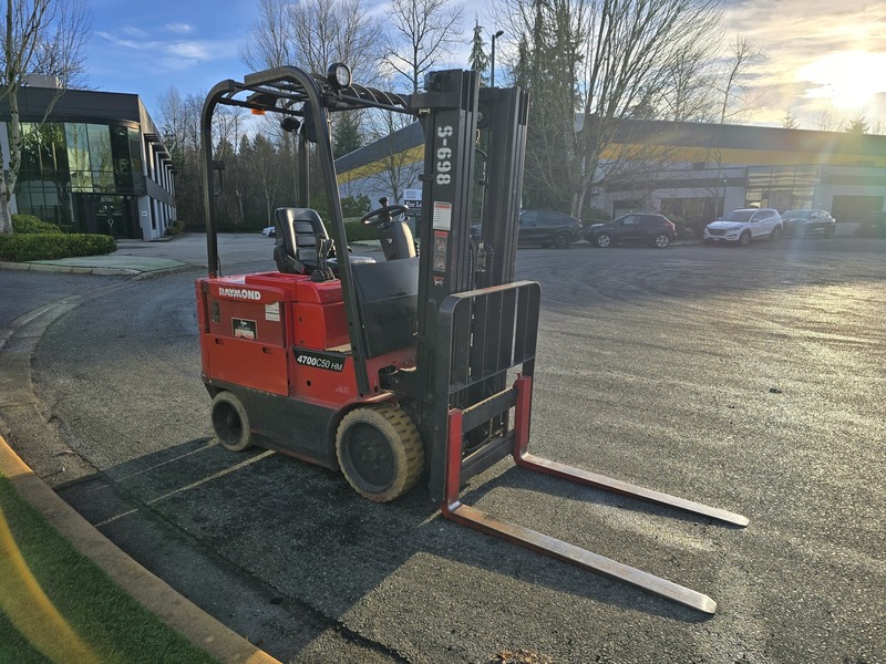 5,000 lb. Raymond #470-C50HMTT, forklift, electric, 189" lift, 3-stage mast, cushion tires, sideshift, 7,199 - Image 9