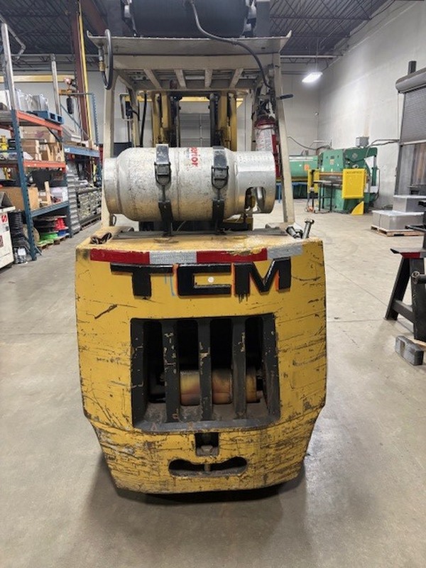 8,000 lb. TCM #FCG36N5, forklift, LPG, 189" lift, 3-stage mast, cushion tires, 7,895 hours, 1984 - Image 4