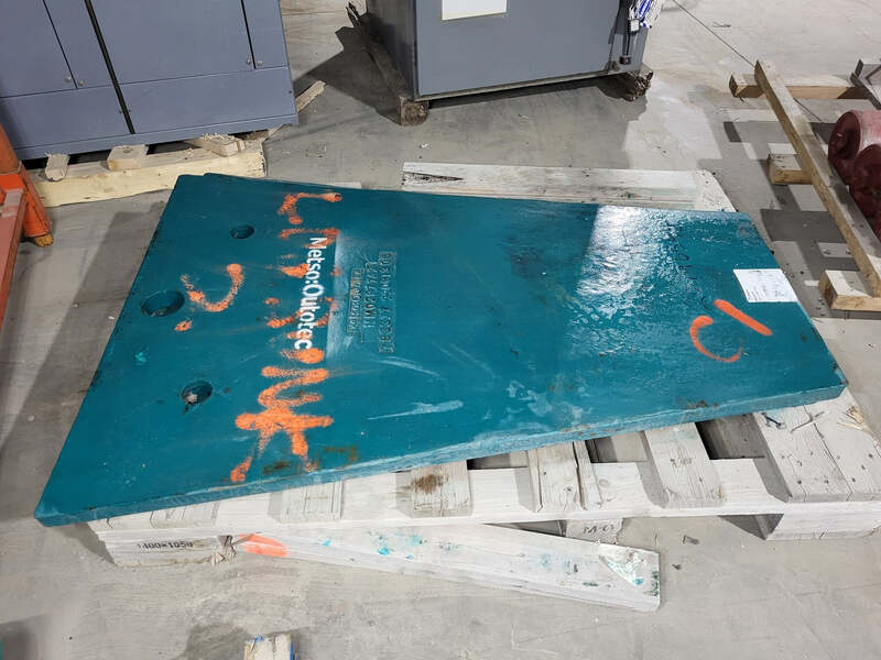 Metso #MM0297742, Cheek Plate - Image 1