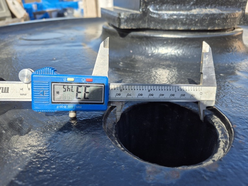 EX1800 Idler Assembly, like new - Image 6