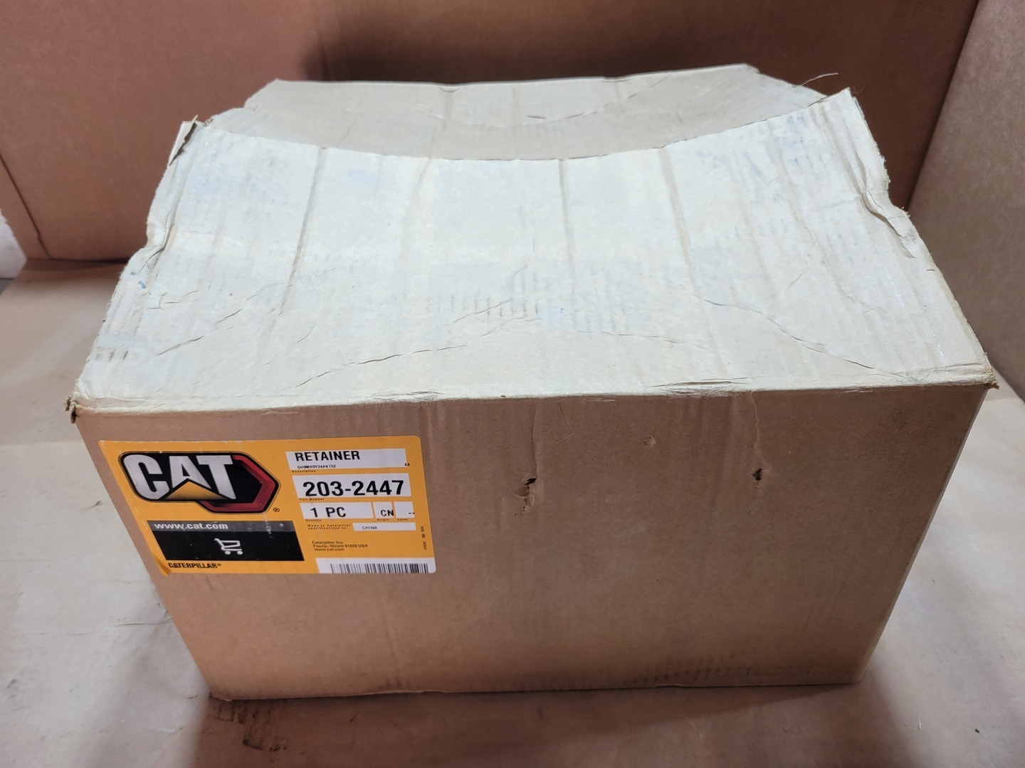 Caterpillar #203-2447, Retainer, new surplus - Image 6