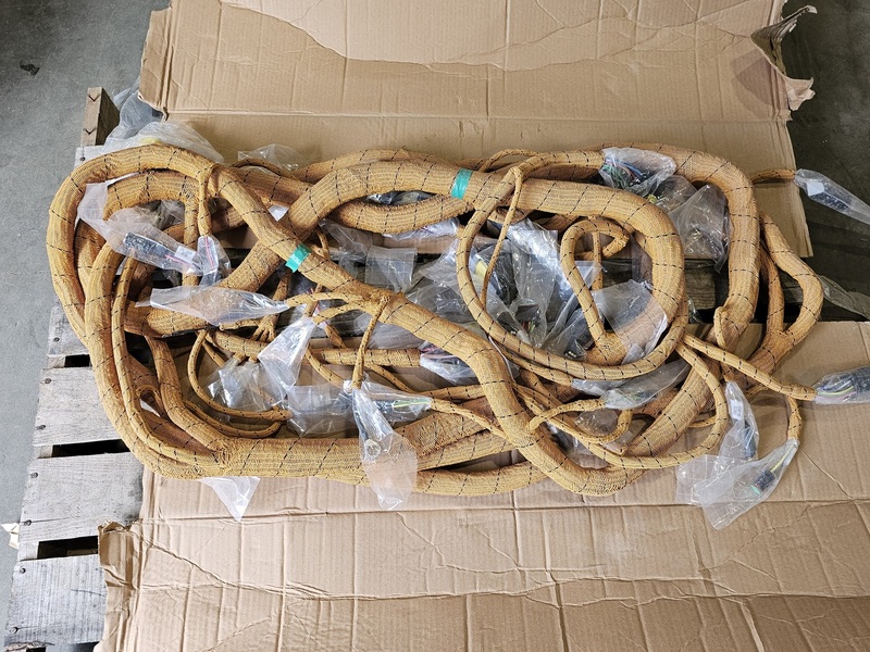 Caterpillar #298-4577, Harness Assembly, new surplus - Image 1
