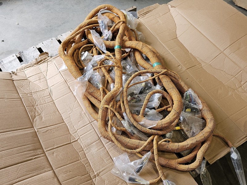 Caterpillar #298-4577, Harness Assembly, new surplus - Image 3