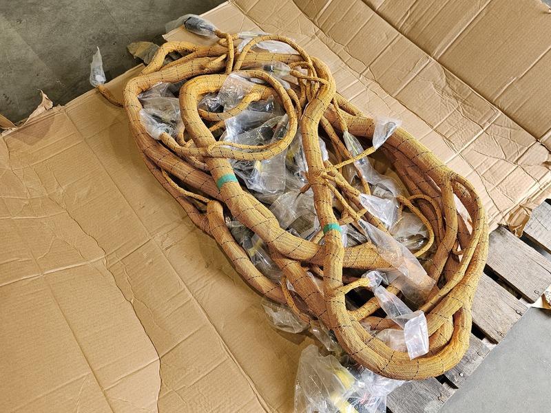 Caterpillar #298-4577, Harness Assembly, new surplus - Image 7