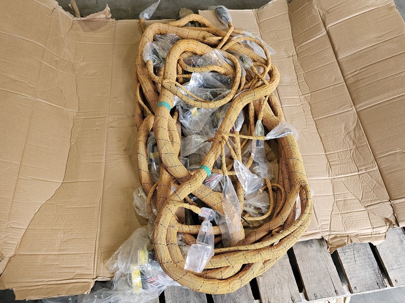 Caterpillar #298-4577, Harness Assembly, new surplus - Image 8