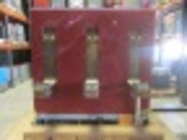 2000 Amps, Square D, Ground Test, electrically operated, drawout, 15000 Volts, #VB6235 - Image 2