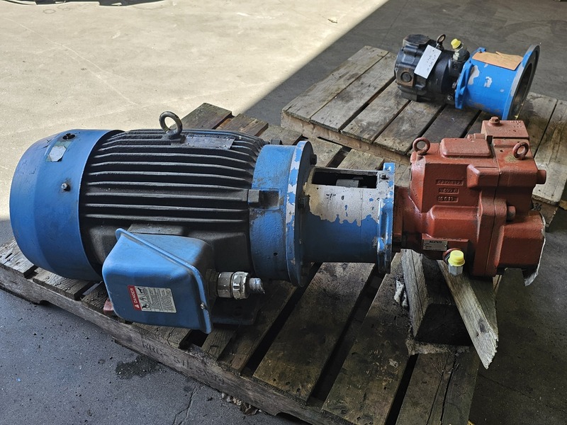 Kawasaki #K3VL112/B-1RRXS-P0, 112 cc/rev Hydraulic Piston Pump w/ Motor - Image 4