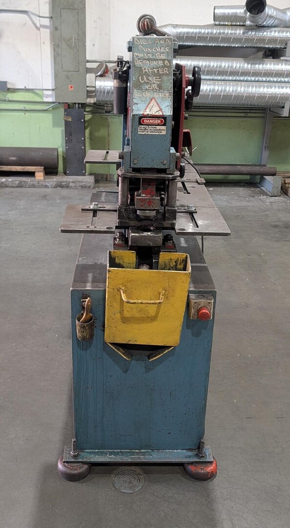 Kingsland Engineering #65XA, Compact Hydraulic Ironworker, 96 - Image 5