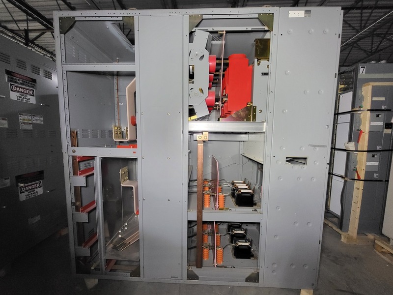 4 KV, Federal Pioneer, 2000 Amps Medium Voltage Switchgear w/ VR Breaker & SEL Relay, 2002 - Image 3