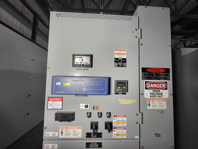 4 KV, Federal Pioneer, 2000 Amps Medium Voltage Switchgear w/ VR Breaker & SEL Relay, 2002 - Image 4