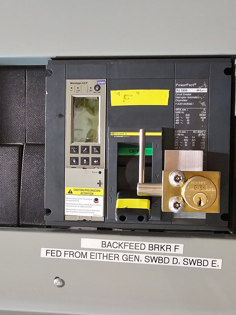 CSL, 480/277 Volts, 3 Phase, 3000 Amps Switchgear Unit w/ PowerPact 1200 Amps, 800 Amps Main Breakers - Image 3