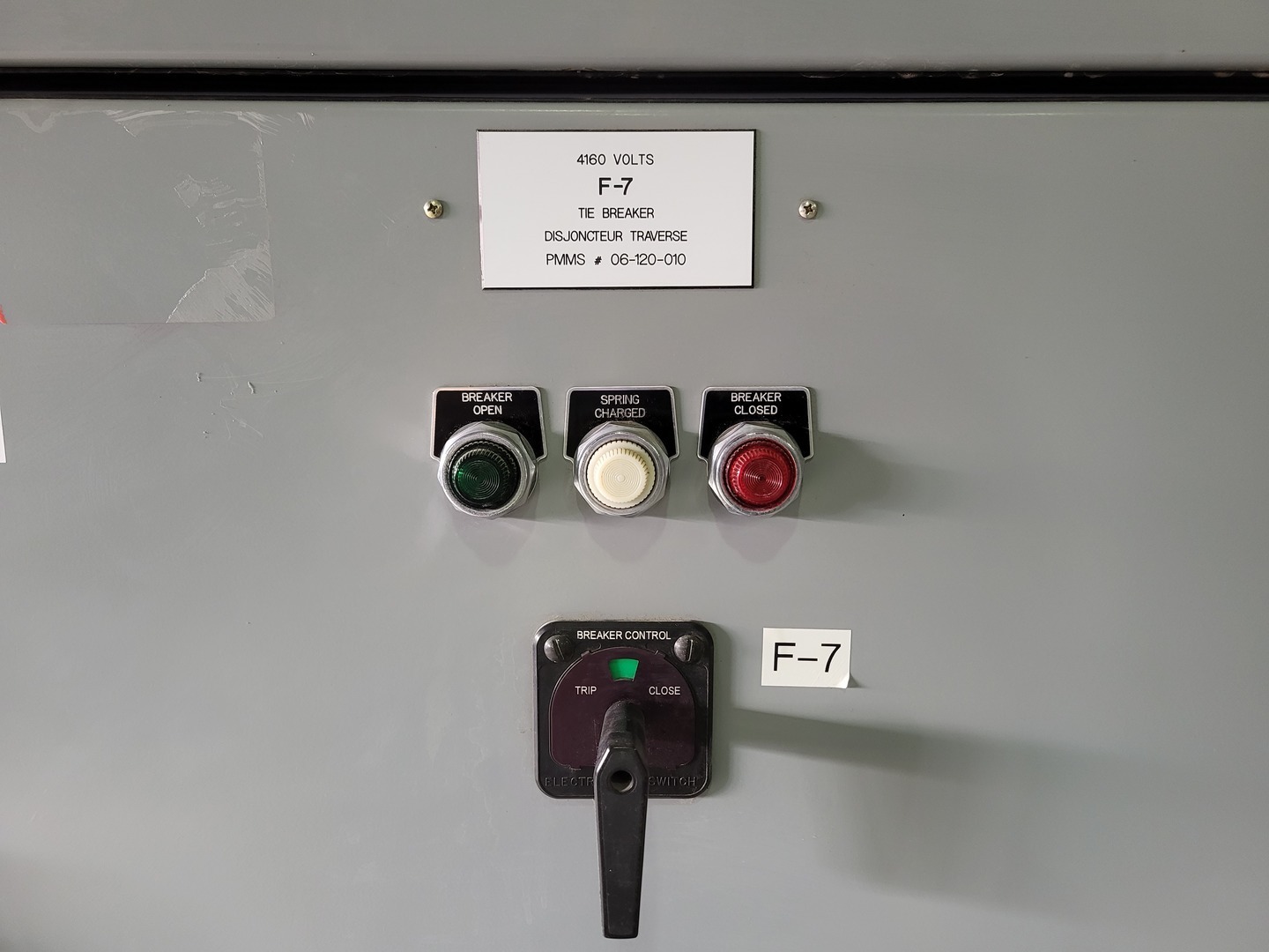 Federal Pioneer, 1200 Amps 4160 Volts Switchgear, Main Breaker & Tie Breaker w/ 2 Auxiliary Units, 2007 - Image 7