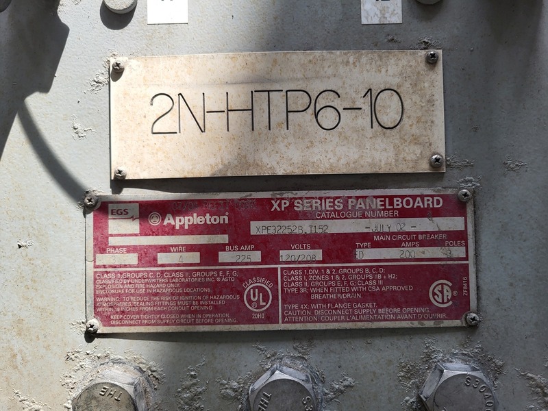 Appleton #XPE32252B.I152, 225 Amps, 120/208 Volts, 3 Phase, 42 Circuits Panelboard, 2002 - Image 2