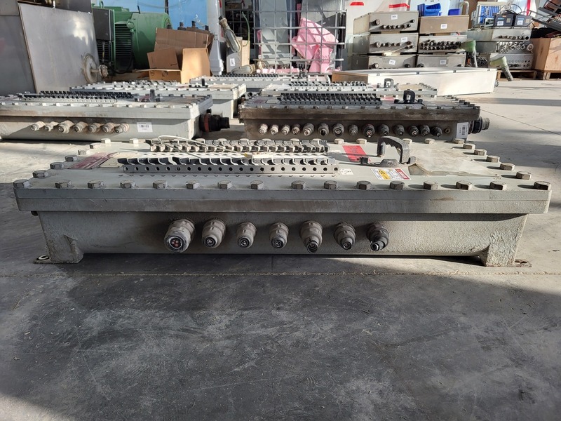 Appleton #XPE32252B.I152, 225 Amps, 120/208 Volts, 3 Phase, 42 Circuits Panelboard, 2002 - Image 6