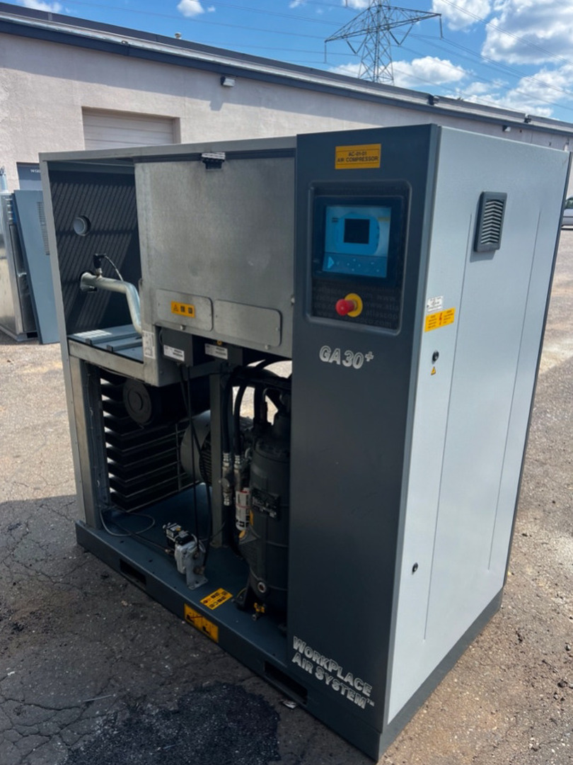 Atlas Copco #GA30, 40 HP, 214.2 cfm, 107 psi Air Compressor, 2015 (2 available) - Image 4