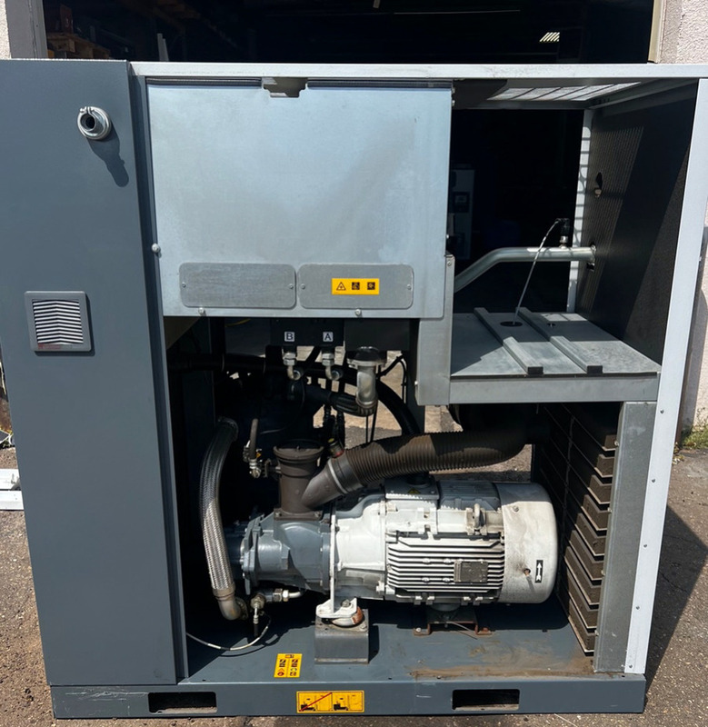 Atlas Copco #GA30, 40 HP, 214.2 cfm, 107 psi Air Compressor, 2015 (2 available) - Image 5
