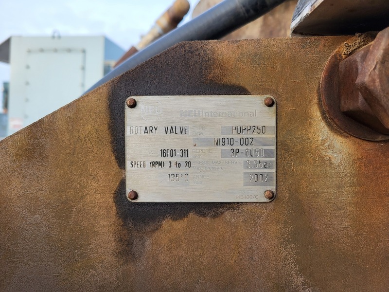 NEU #HDPP250, Rotary Valve w/ Siemens 15 HP Motor & SEW Gear Reducer, 2002 - Image 2
