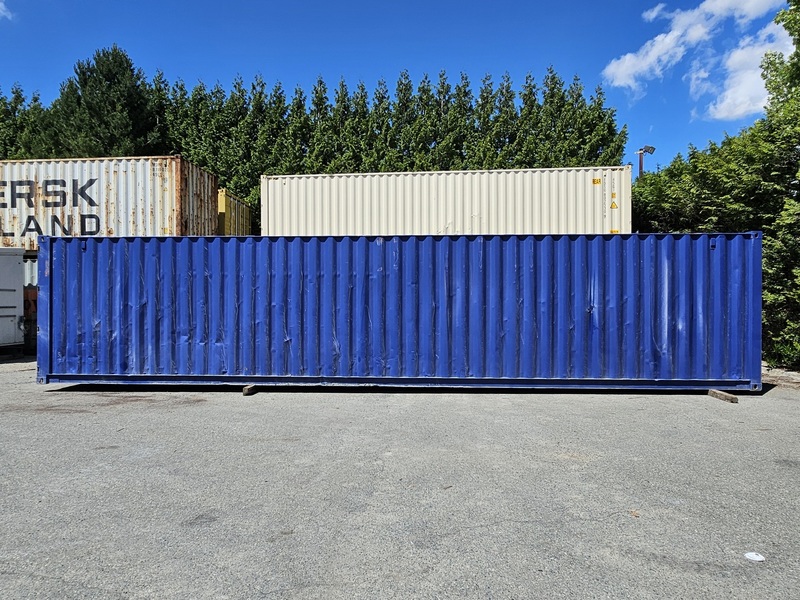 40' Shipping Container w/ 3 Roll-up Doors 7347496 - Image 3