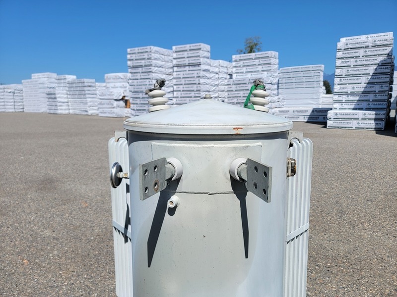 250 KVA 4160/7200 Primary, 600 Secondary, Westinghouse #3E3413, Oil Filled Transformer, Pole Mount (2 - Image 3