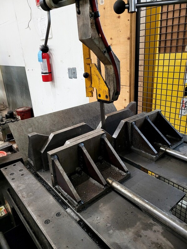Hyd-Mech #VW18, 22" x 18" Vertical Bandsaw - Image 9