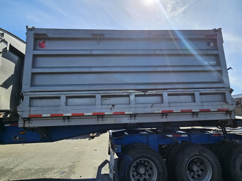 K-Line #6701-5, Side Dump A-Train Ore Transporter, 110 ton, dual powered road-train, 2011 - Image 9
