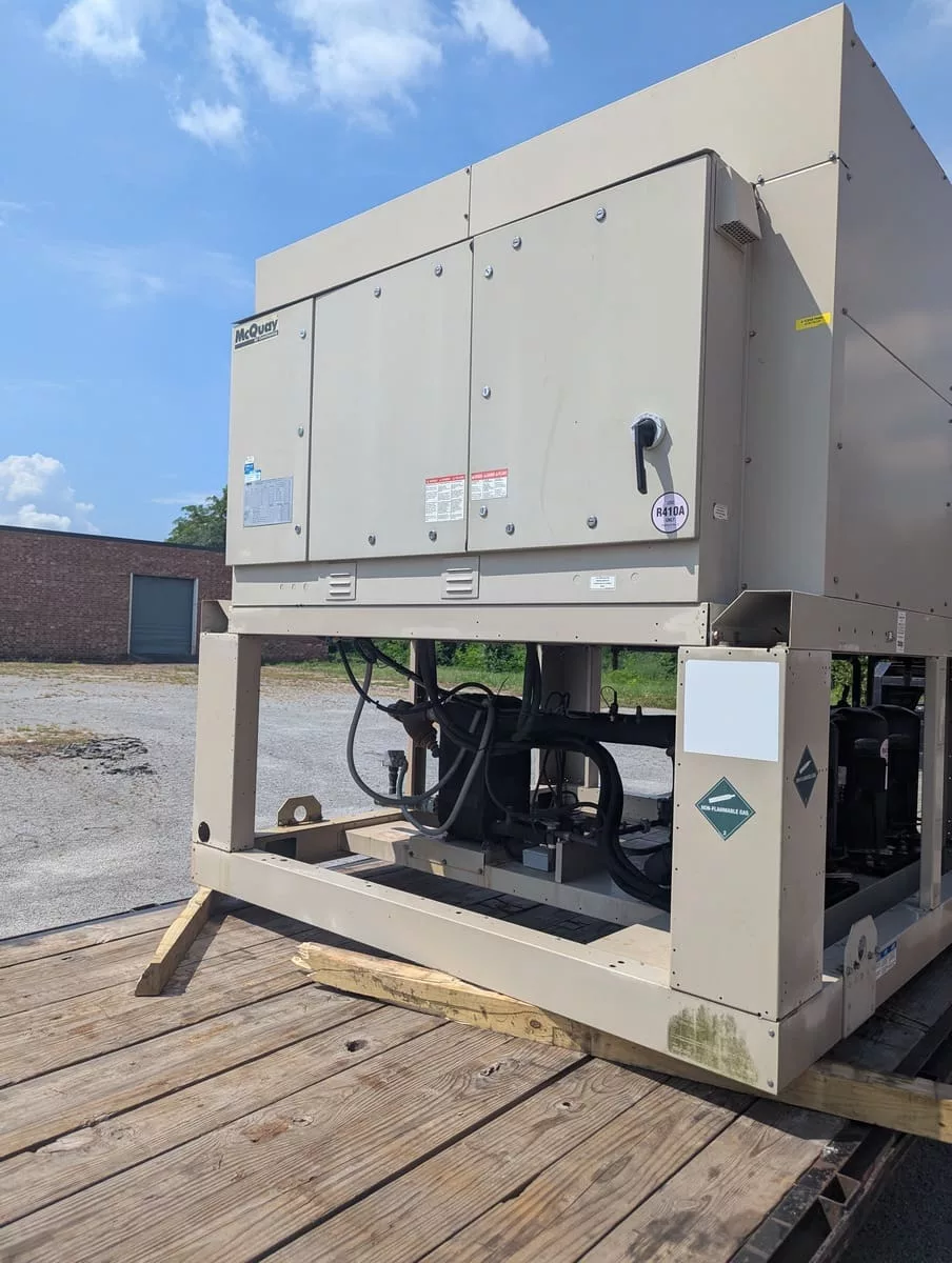 34 Ton, McQuay #AGZ030DHHNN-ER10, Chiller, 180 Gallon Tank, 2013 - Image 2