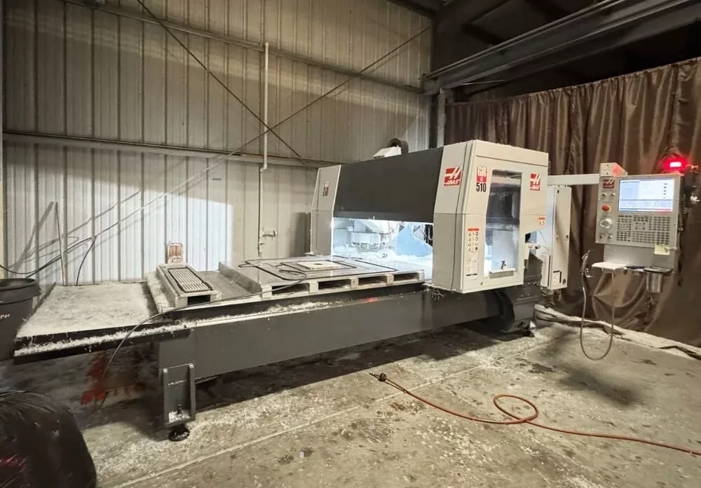 Haas #GR-510, CNC router, 53" x 122" table, 15 HP, 10,000 RPM, CAT 40, 10-station ATC, 2023 - Image 2