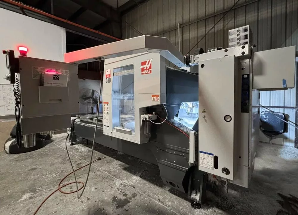 Haas #GR-510, CNC router, 53" x 122" table, 15 HP, 10,000 RPM, CAT 40, 10-station ATC, 2023 - Image 6