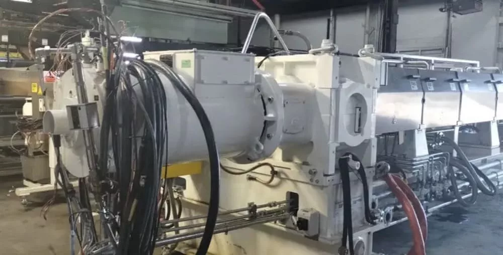 9.84" Krauss Maffei #KE250x30D, extruder, 30:1 L/D, side vented, water cooled, 268 HP, 2020 - Image 5