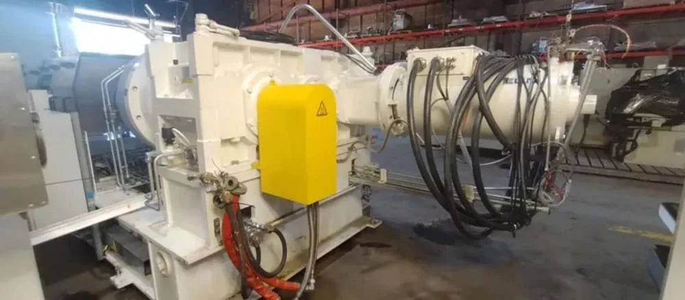 9.84" Krauss Maffei #KE250x30D, extruder, 30:1 L/D, side vented, water cooled, 268 HP, 2020 - Image 6