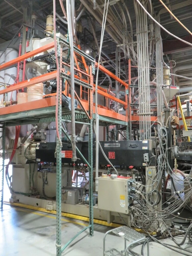 Davis Standard 3-extruder sheet extrusion line, 4.5"/3.5"/2" extruders, 54" die, 3-roll downstack, Maag - Image 3