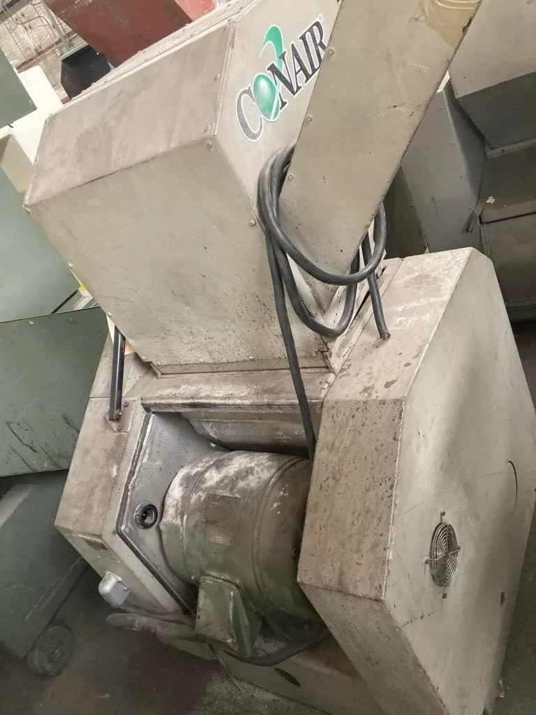 8" x 19" Conair #CHS819, granulator, 15 HP, 5/16" screen, casters - Image 3